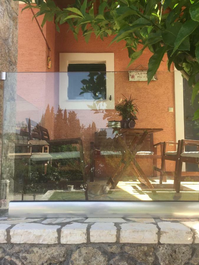 Thomas House Villa